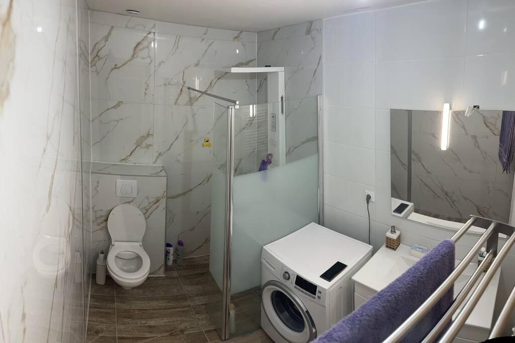Appartement Prive Dans Villa Montauban Ngoại thất bức ảnh